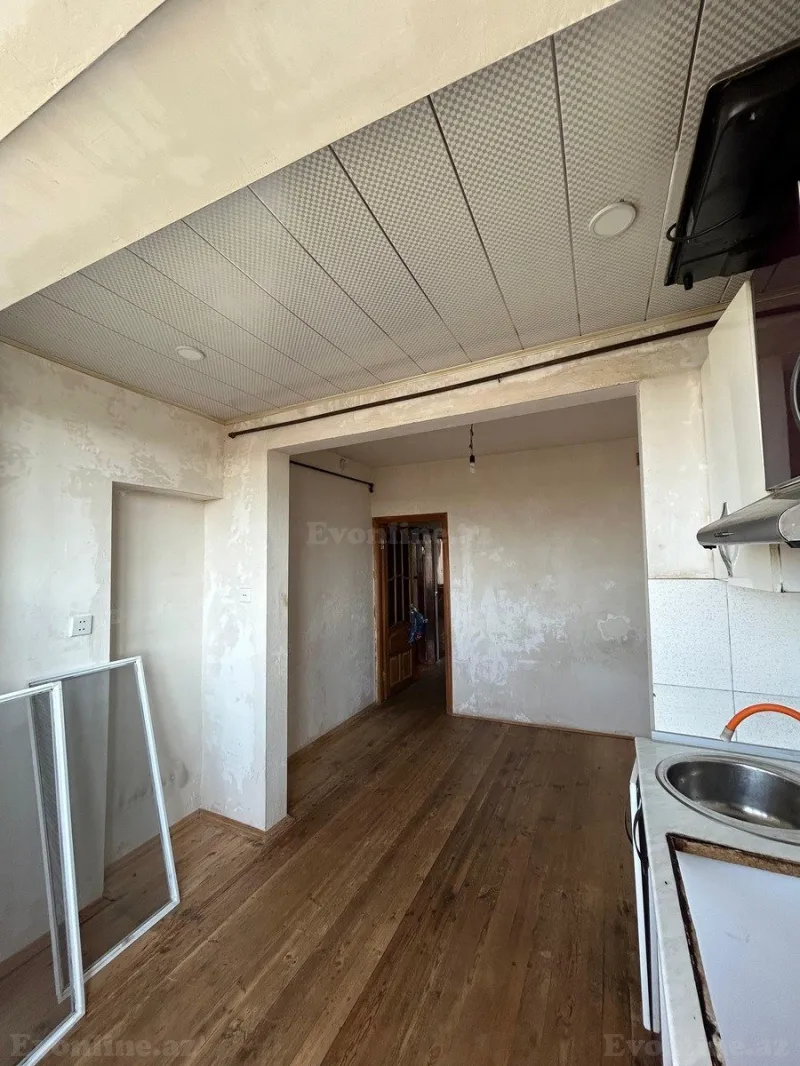 Satılır 2 otaqlı Mənzil Köhnə tikili 65 m² Suraxanı r. - şəkil 7