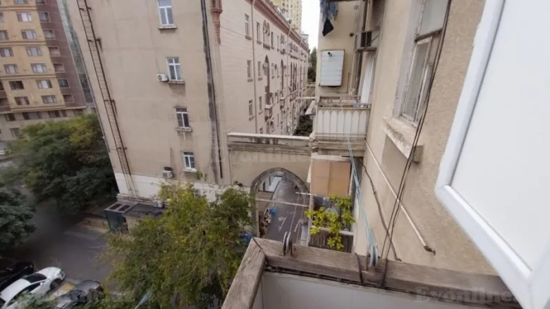 Kirayə verilir 2 otaqlı Mənzil Köhnə tikili 55 m² Yasamal - şəkil 9