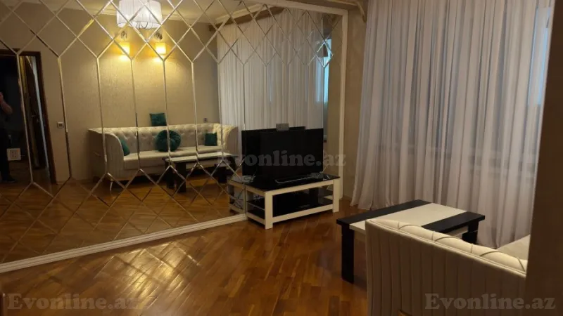 Kirayə verilir 2 otaqlı Mənzil Köhnə tikili 70 m² Bayıl