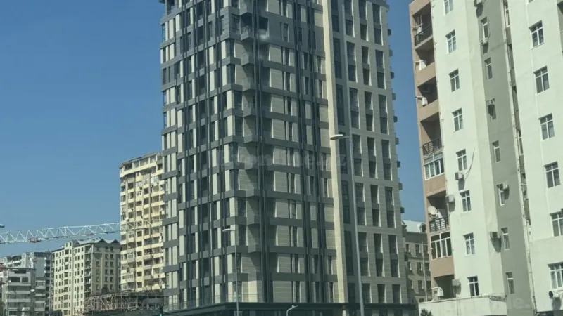 Satılır 4 otaqlı Mənzil Yeni tikili 187 m² Yasamal - şəkil 2