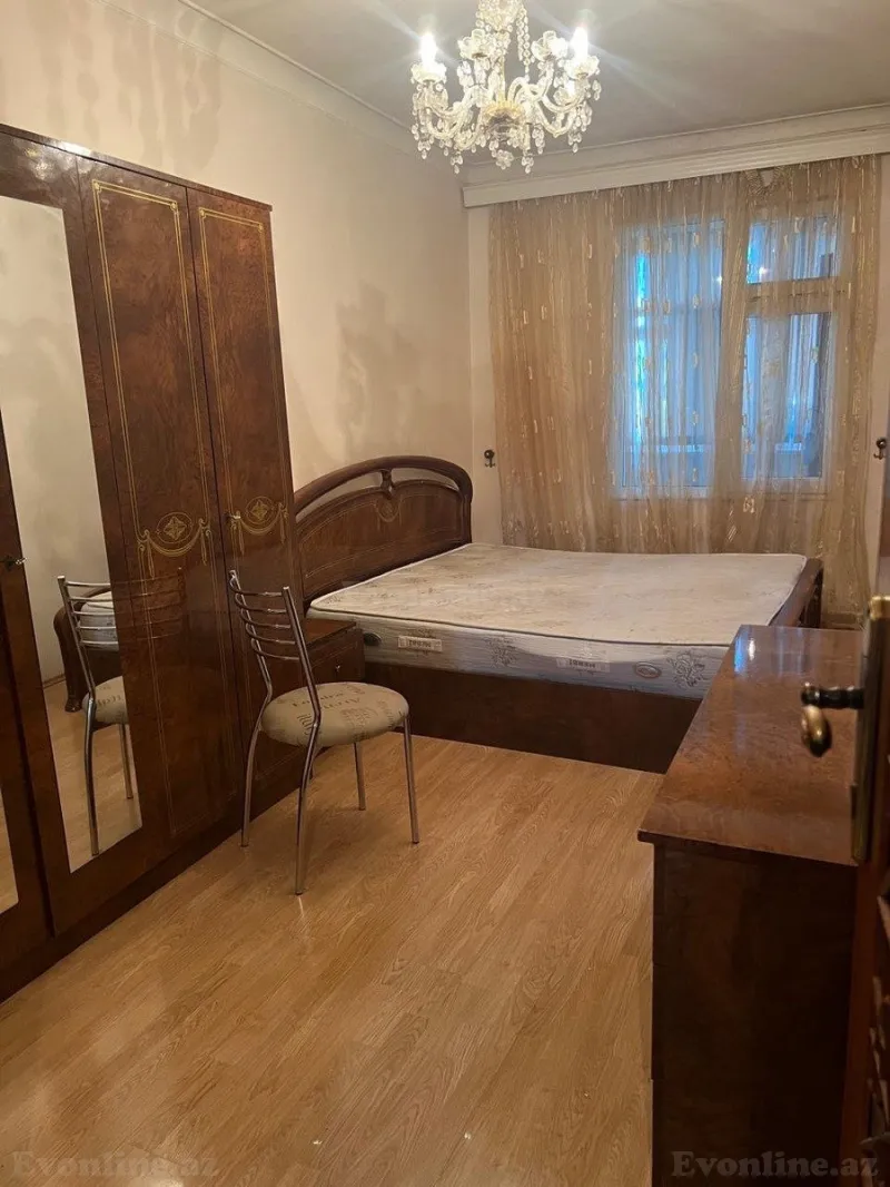 Satılır 2 otaqlı Mənzil Köhnə tikili 65 m² Nərimanov r. - şəkil 5