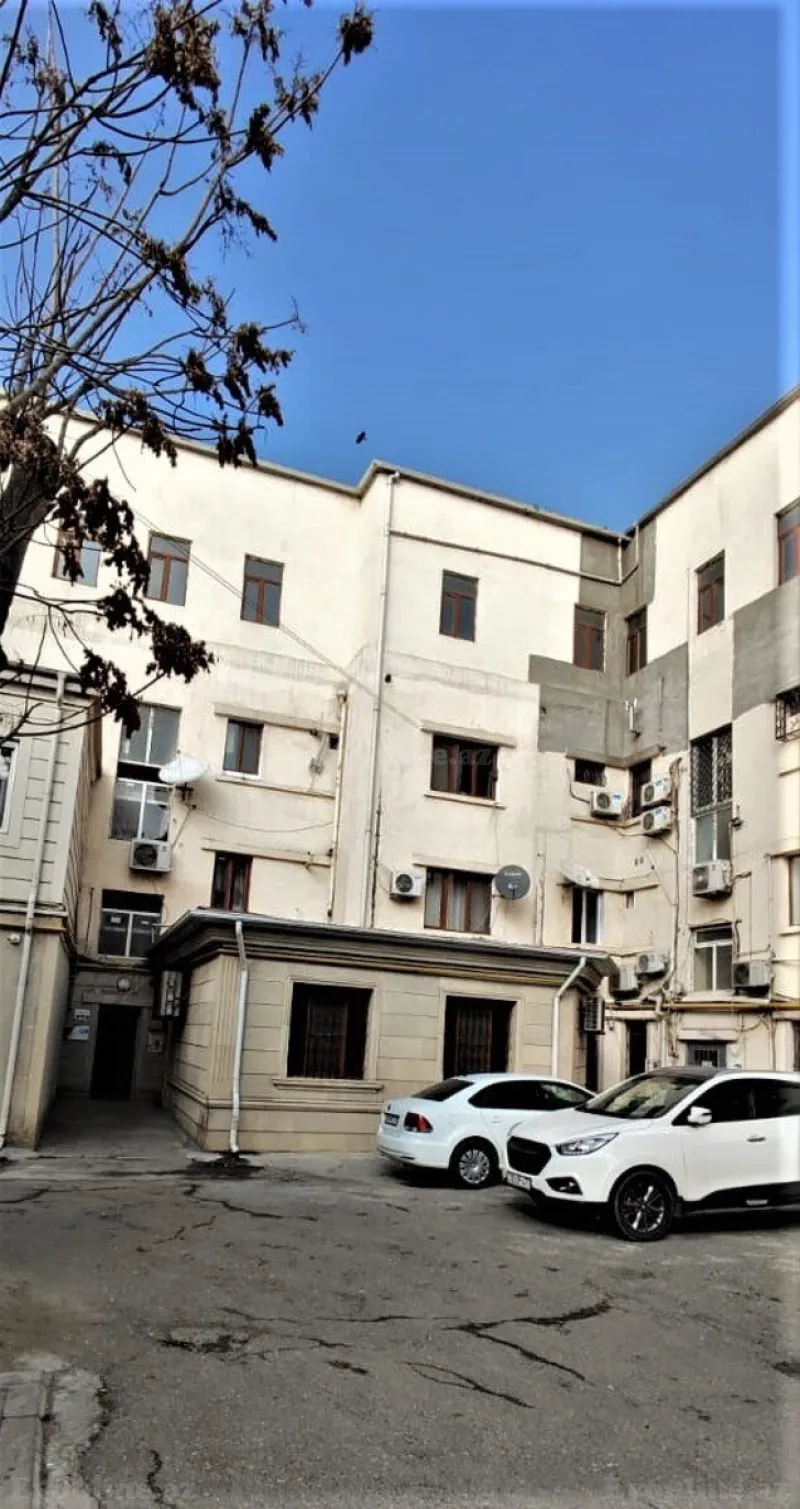 Kirayə verilir 2 otaqlı Mənzil Köhnə tikili 80 m² Nəsimi r. - şəkil 24