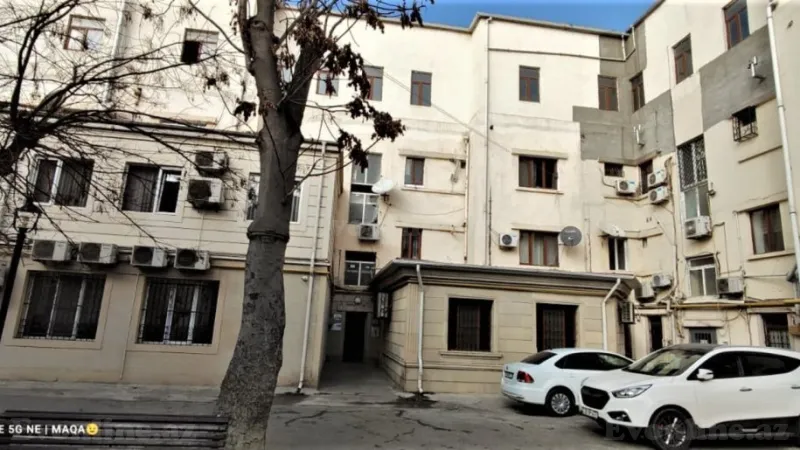 Kirayə verilir 2 otaqlı Mənzil Köhnə tikili 80 m² Nəsimi r. - şəkil 25