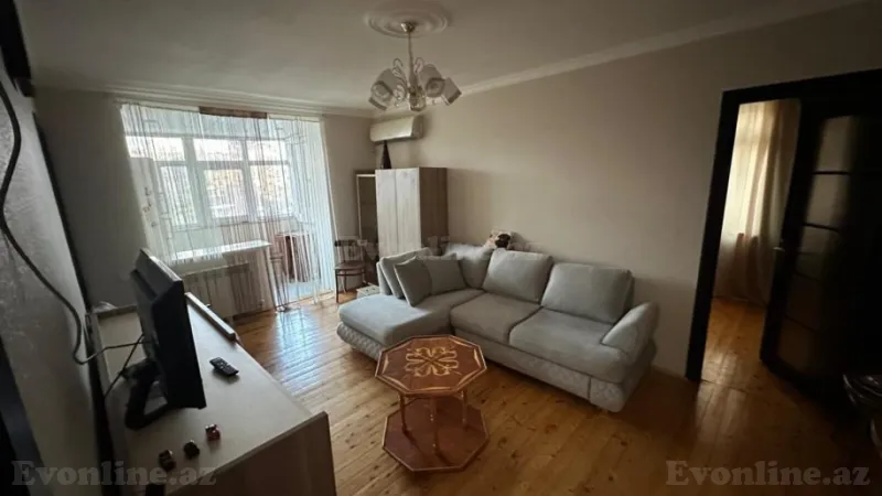 Kirayə verilir 2 otaqlı Mənzil Köhnə tikili 40 m² Neftçilər m.