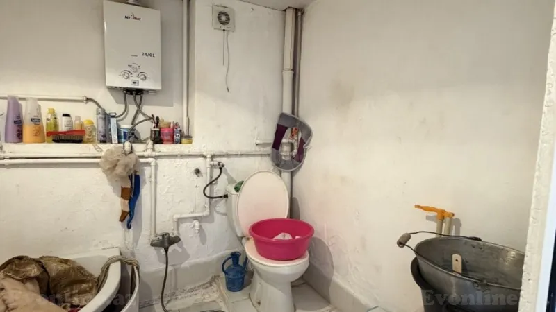 Satılır 2 otaqlı Mənzil Köhnə tikili 65 m² 8-ci mikrorayon - şəkil 5