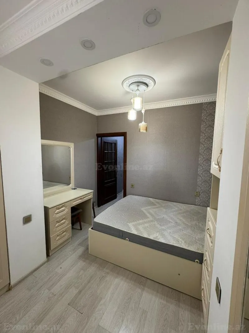Satılır 2 otaqlı Mənzil Köhnə tikili 45 m² 4-cü mikrorayon - şəkil 6