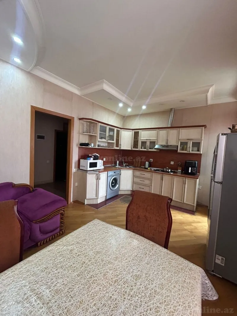 Satılır 4 otaqlı Mənzil Yeni tikili 175 m² Nəsimi r. - şəkil 5