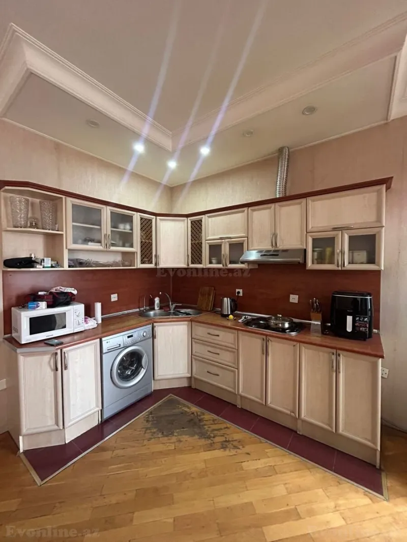Satılır 4 otaqlı Mənzil Yeni tikili 175 m² Nəsimi r. - şəkil 6