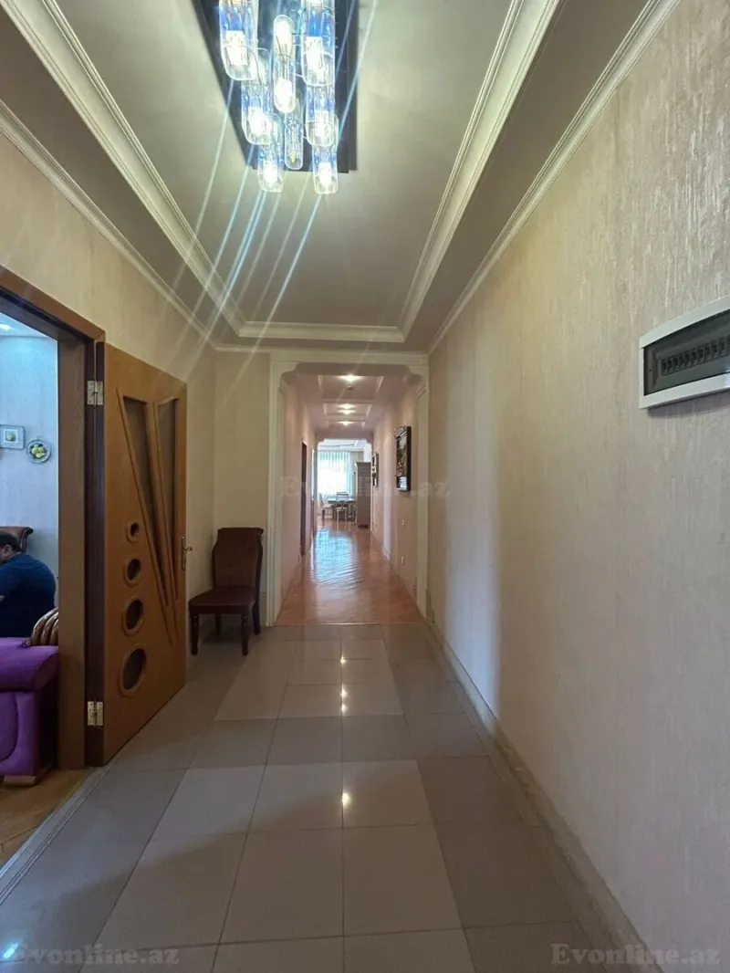 Satılır 4 otaqlı Mənzil Yeni tikili 175 m² Nəsimi r. - şəkil 7