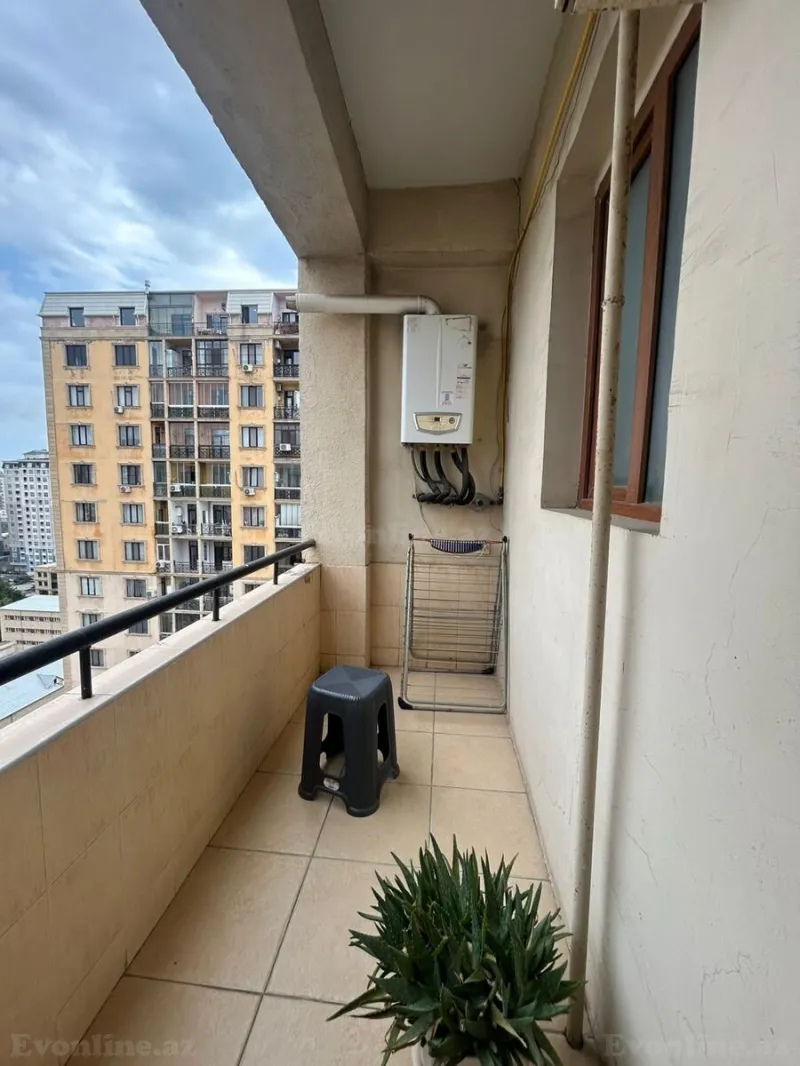 Satılır 4 otaqlı Mənzil Yeni tikili 175 m² Nəsimi r. - şəkil 13