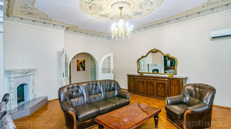3 otaqlı Mənzil 120 m² Sahil m. Kirayə verilir