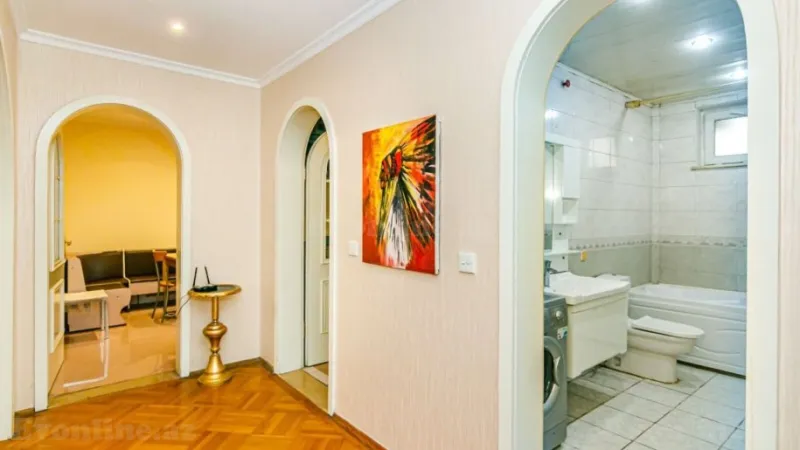 Kirayə verilir 3 otaqlı Mənzil Köhnə tikili 120 m² Sahil m. - şəkil 13