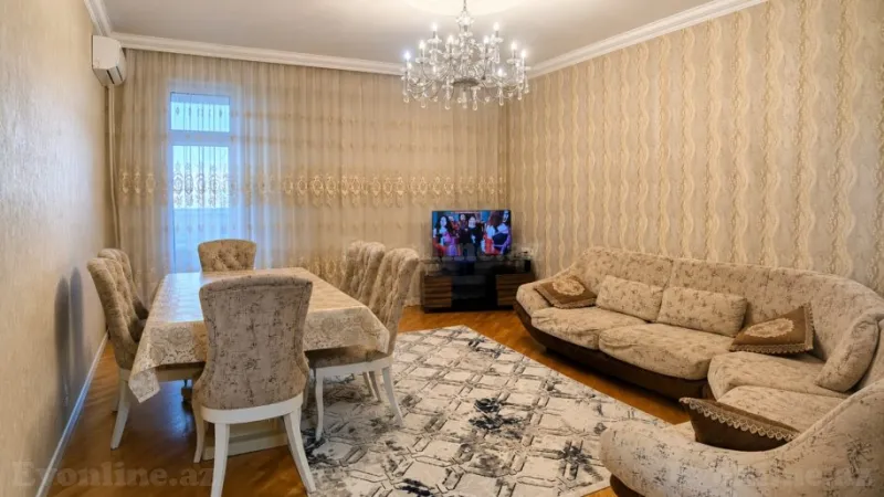 Kirayə verilir 2 otaqlı Mənzil Yeni tikili 70 m² 8 Noyabr m.
