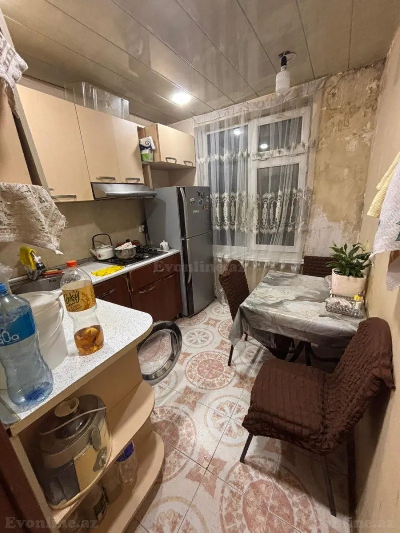 Kirayə verilir 2 otaqlı Mənzil Köhnə tikili 70 m² Nəsimi r. - şəkil 4