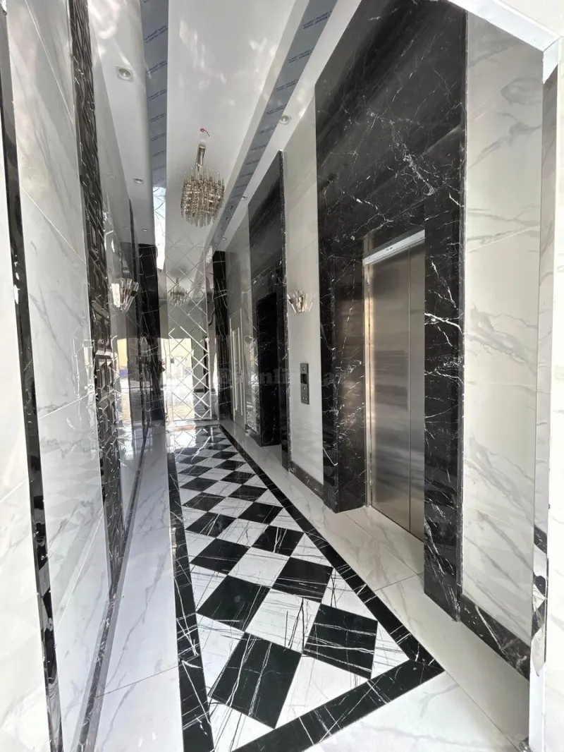 Satılır 4 otaqlı Mənzil Yeni tikili 240 m² 28 May m. - şəkil 2