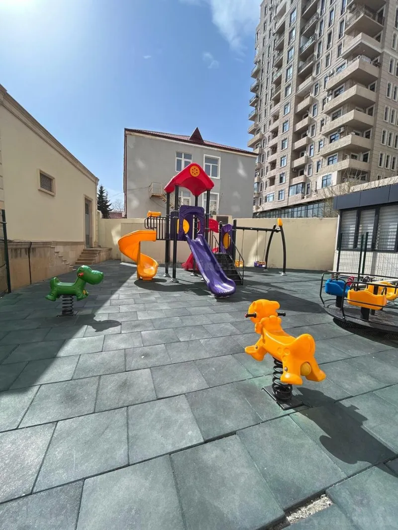 Satılır 4 otaqlı Mənzil Yeni tikili 240 m² 28 May m. - şəkil 3