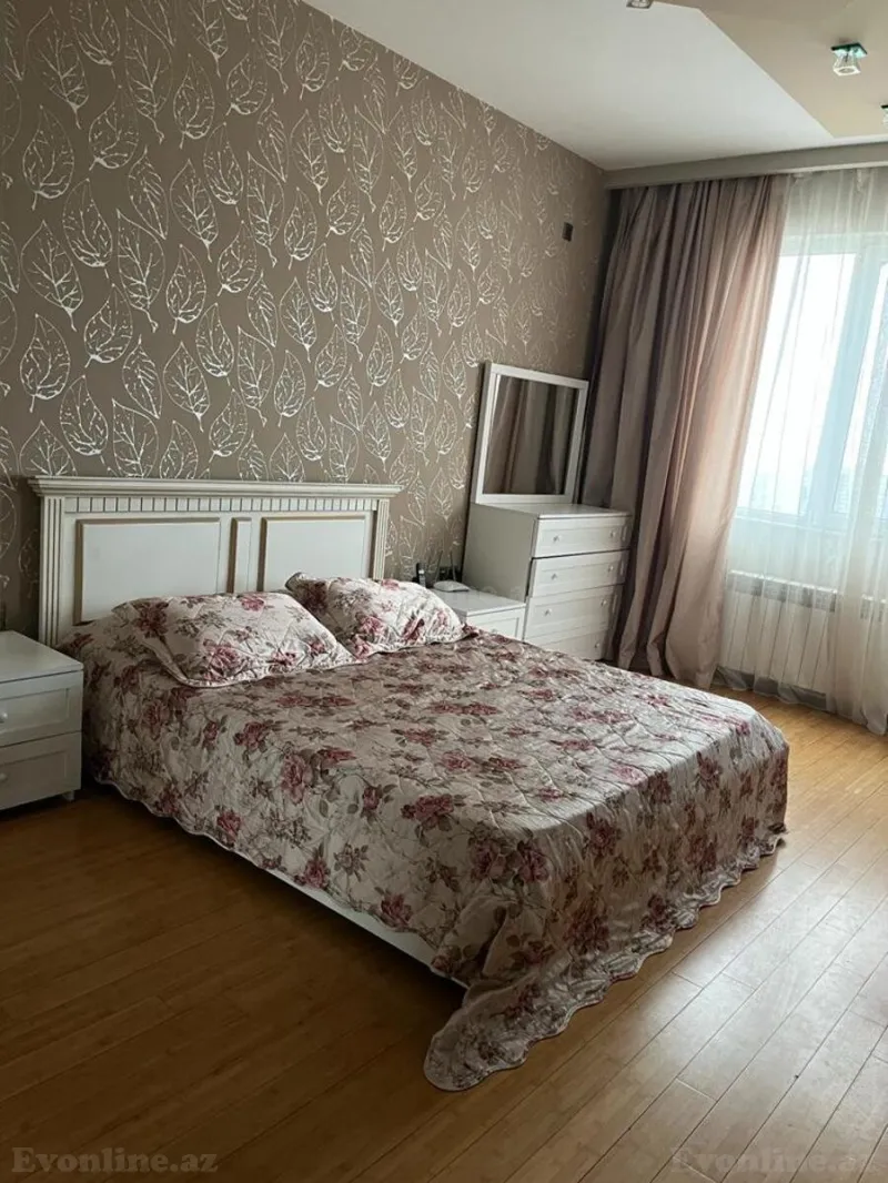 Kirayə verilir 3 otaqlı Mənzil Yeni tikili 138 m² 8 Noyabr m. - şəkil 8