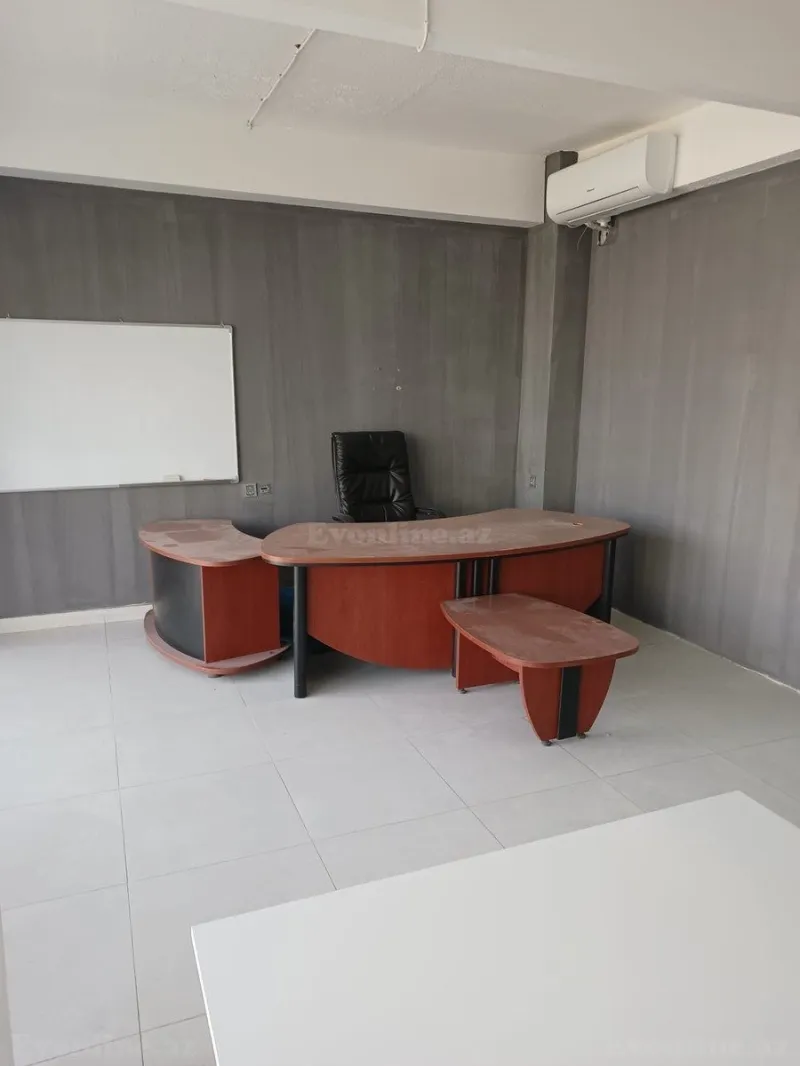 Satılır Ofis 200 m² Xətai m.