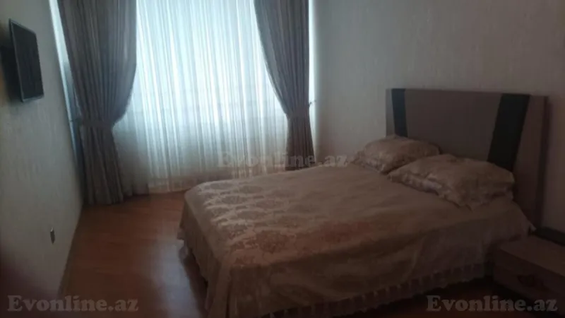 Kirayə verilir 3 otaqlı Mənzil Yeni tikili 130 m² 8-ci mikrorayon - şəkil 10