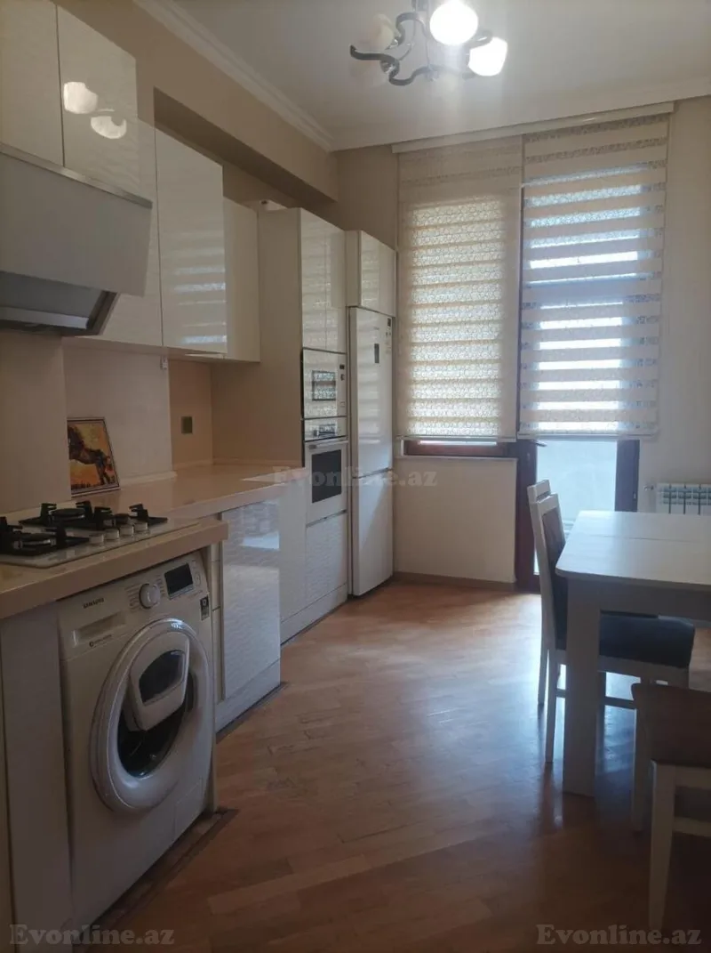 Kirayə verilir 3 otaqlı Mənzil Yeni tikili 130 m² 8-ci mikrorayon - şəkil 13