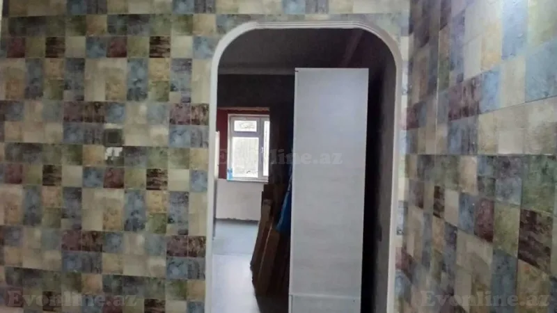 Satılır 2 otaqlı Mənzil Köhnə tikili 50 m² Neftçilər m. - şəkil 2