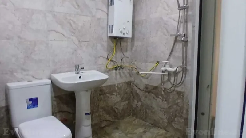 Satılır 2 otaqlı Mənzil Köhnə tikili 50 m² Neftçilər m. - şəkil 4