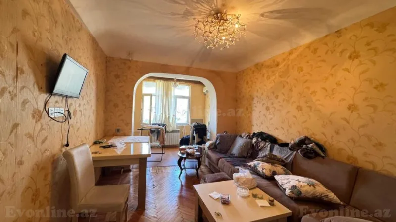 Satılır 2 otaqlı Mənzil Köhnə tikili 45 m² Neftçilər m. - şəkil 3