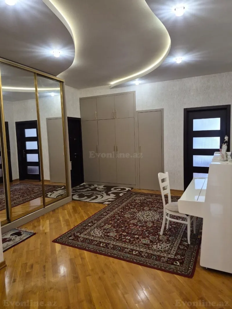 Satılır 3 otaqlı Mənzil Yeni tikili 110 m² İnşaatçılar m. - şəkil 4
