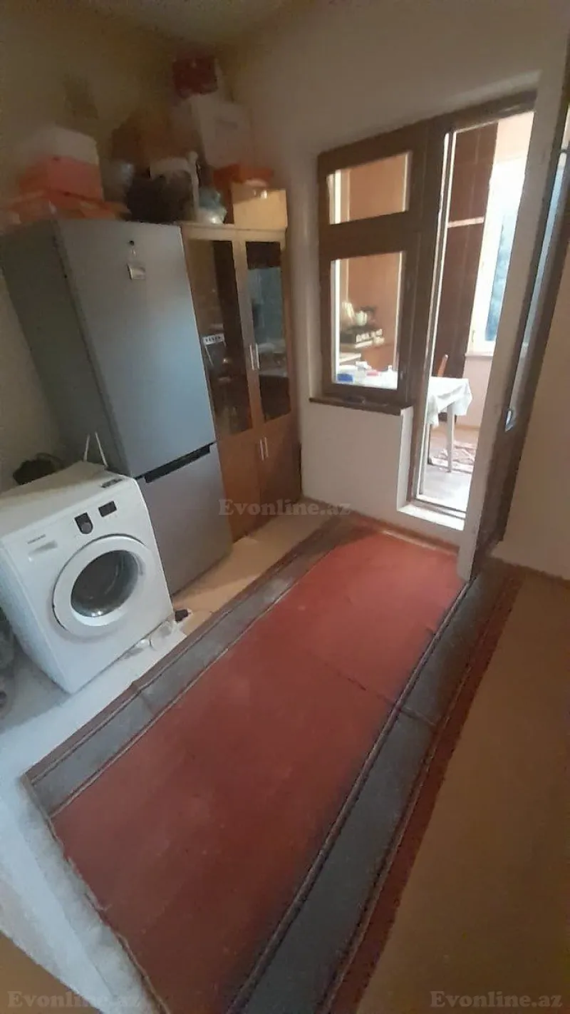 1 otaqlı Mənzil 47 m² 4-cü mikrorayon Satılır