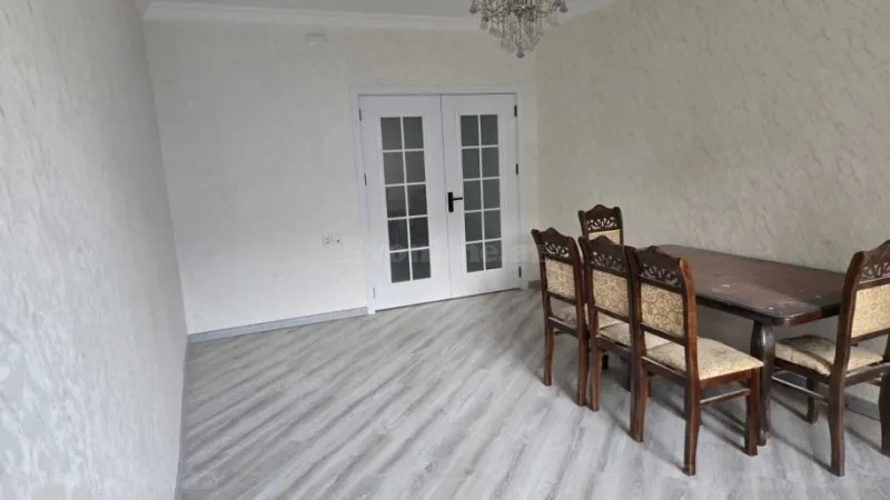 Satılır 3 otaqlı Mənzil Köhnə tikili 90 m² Yasamal r. - şəkil 3