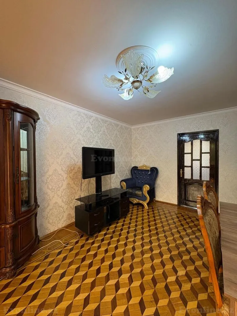 Kirayə verilir 3 otaqlı Mənzil Köhnə tikili 90 m² 8 Noyabr m. - şəkil 4
