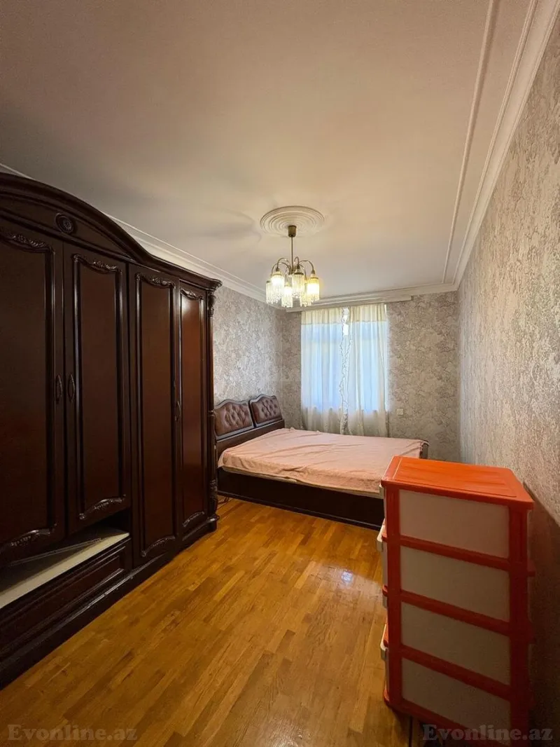Kirayə verilir 3 otaqlı Mənzil Köhnə tikili 90 m² 8 Noyabr m. - şəkil 9