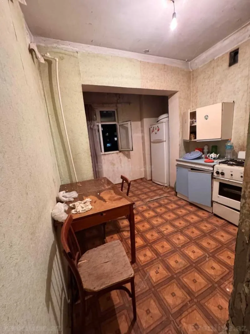 Satılır 4 otaqlı Mənzil Köhnə tikili 120 m² Nəriman Nərimanov m. - şəkil 3