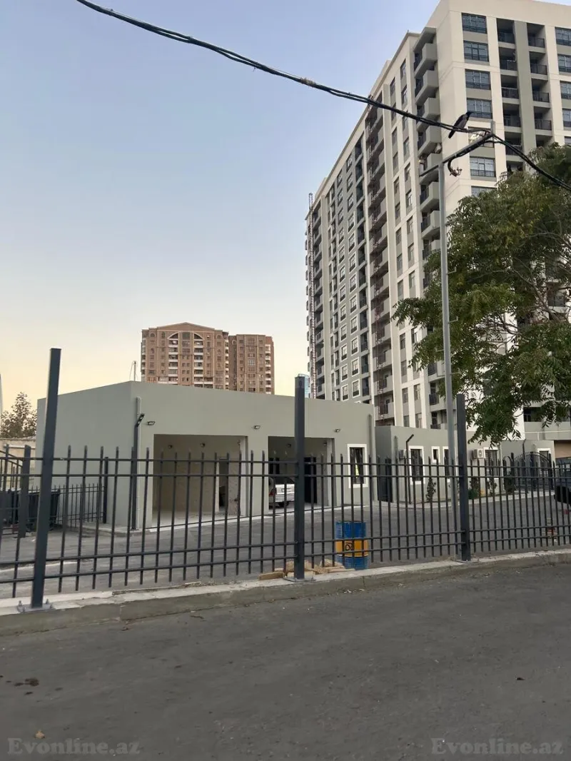 Satılır 4 otaqlı Mənzil Yeni tikili 181 m² 28 May m. - şəkil 3