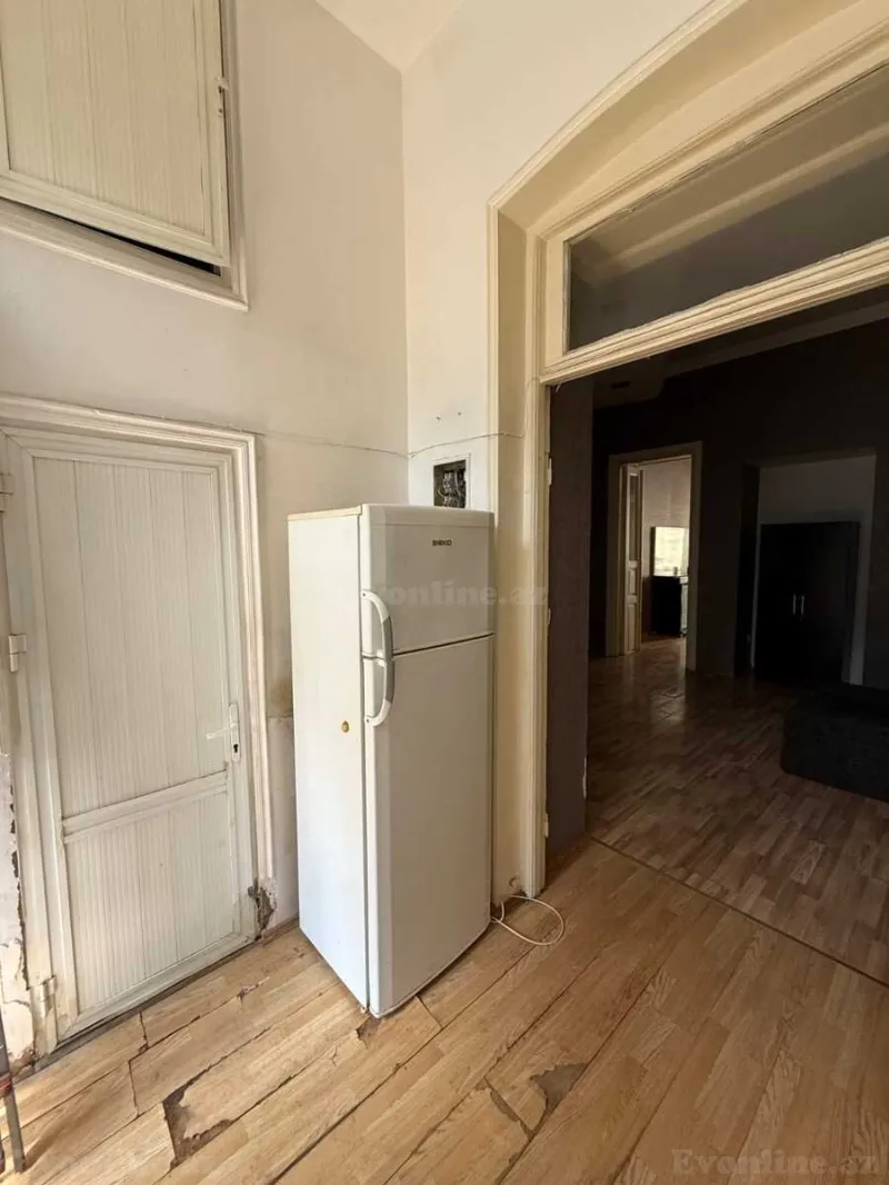 Satılır 2 otaqlı Mənzil Köhnə tikili 60 m² İçərişəhər m. - şəkil 5