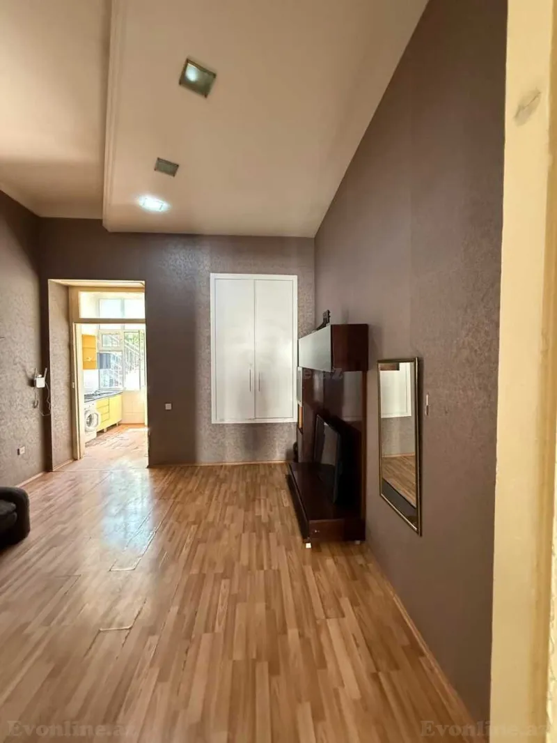 Satılır 2 otaqlı Mənzil Köhnə tikili 60 m² İçərişəhər m. - şəkil 8