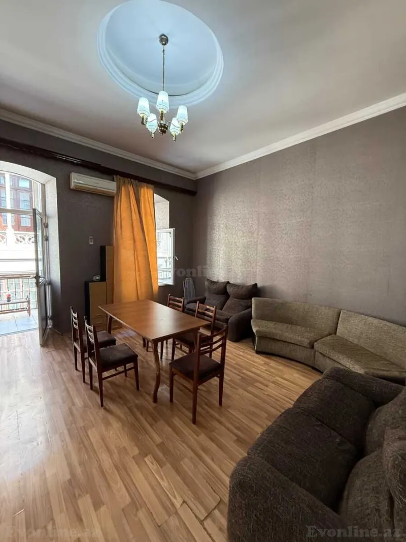 Satılır 2 otaqlı Mənzil Köhnə tikili 60 m² İçərişəhər m. - şəkil 10