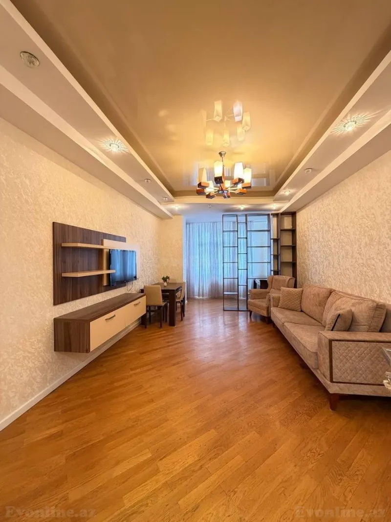 Kirayə verilir 3 otaqlı Mənzil Yeni tikili 130 m² Xətai m.