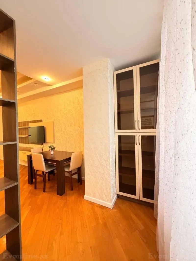 Kirayə verilir 3 otaqlı Mənzil Yeni tikili 130 m² Xətai m. - şəkil 4