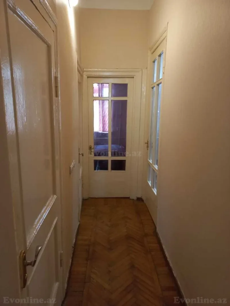 Kirayə verilir 3 otaqlı Mənzil Köhnə tikili 80 m² 28 May m. - şəkil 11