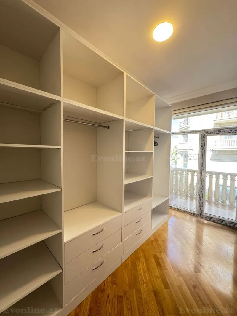 Kirayə verilir 4 otaqlı Mənzil Yeni tikili 210 m² Xətai r. - şəkil 13