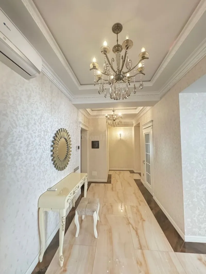 Kirayə verilir 4 otaqlı Mənzil Yeni tikili 210 m² Xətai r. - şəkil 14