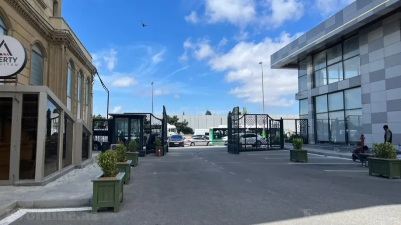 Satılır 3 otaqlı Mənzil Yeni tikili 97.4 m² Koroğlu m. - şəkil 2