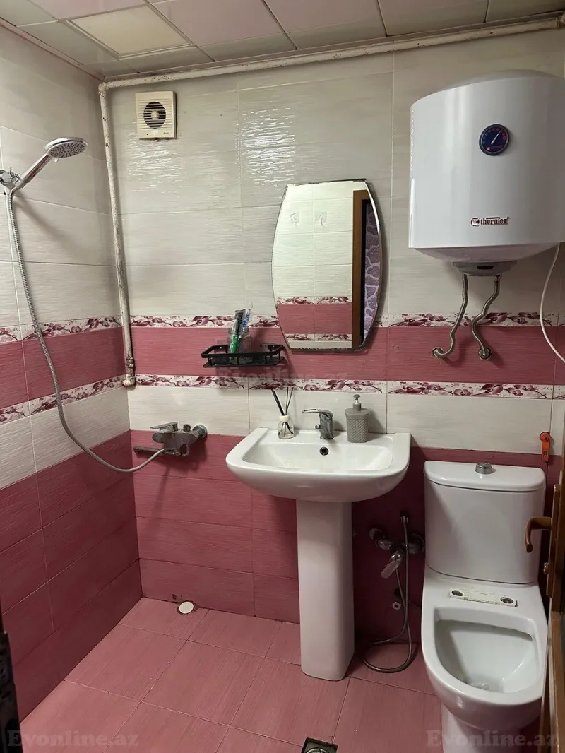 Kirayə verilir 2 otaqlı Mənzil Köhnə tikili 62 m² Nəriman Nərimanov m. - şəkil 2