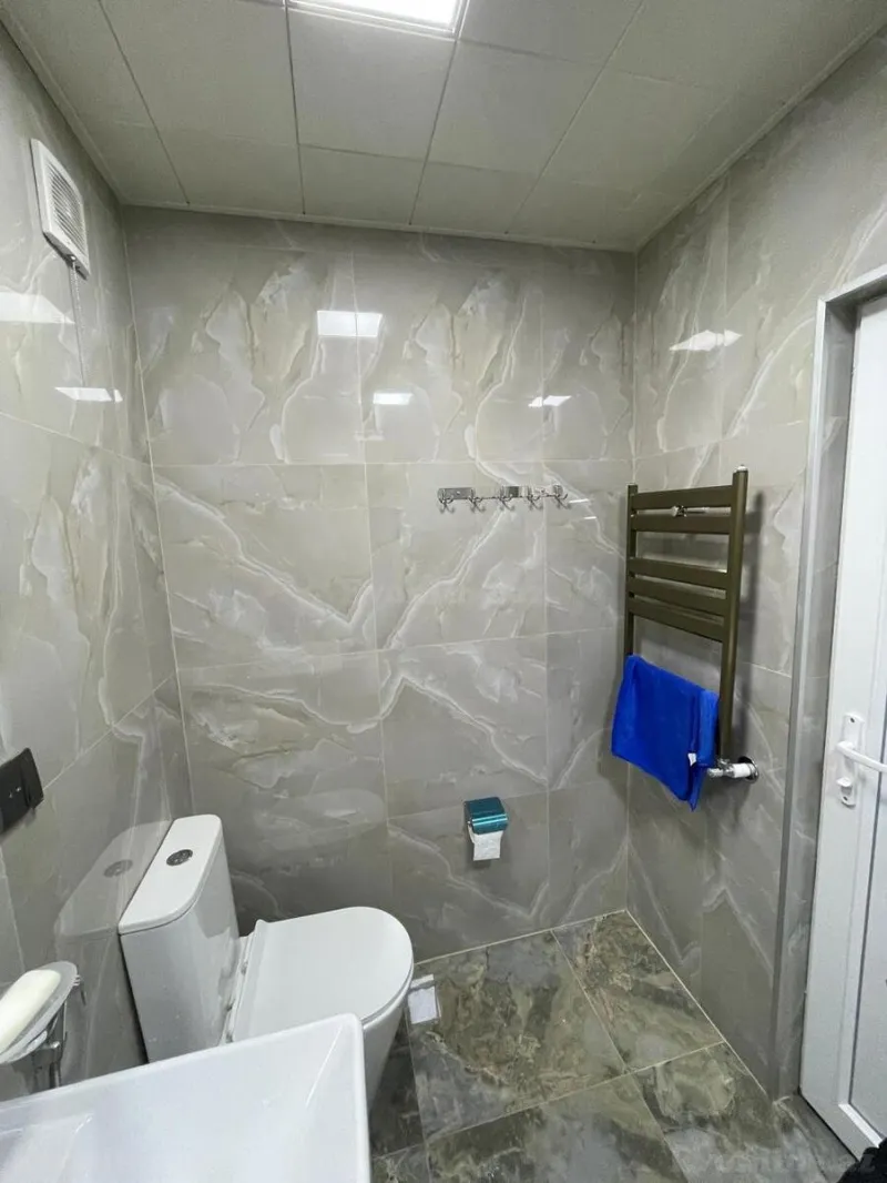 Kirayə verilir 3 otaqlı Mənzil Köhnə tikili 85 m² Nərimanov r. - şəkil 15