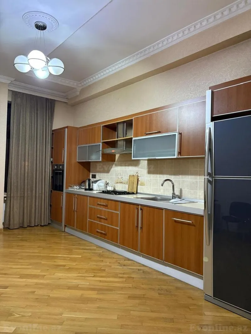 Kirayə verilir 3 otaqlı Mənzil Yeni tikili 140 m² Sahil m. - şəkil 7