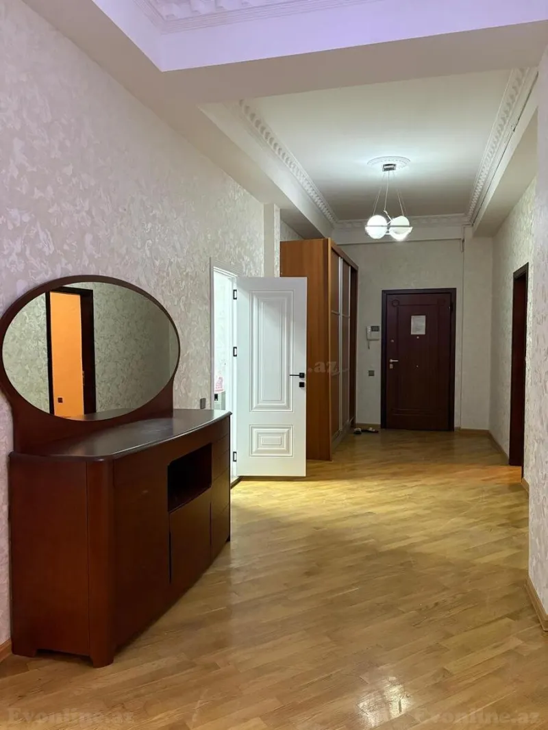 Kirayə verilir 3 otaqlı Mənzil Yeni tikili 140 m² Sahil m. - şəkil 8