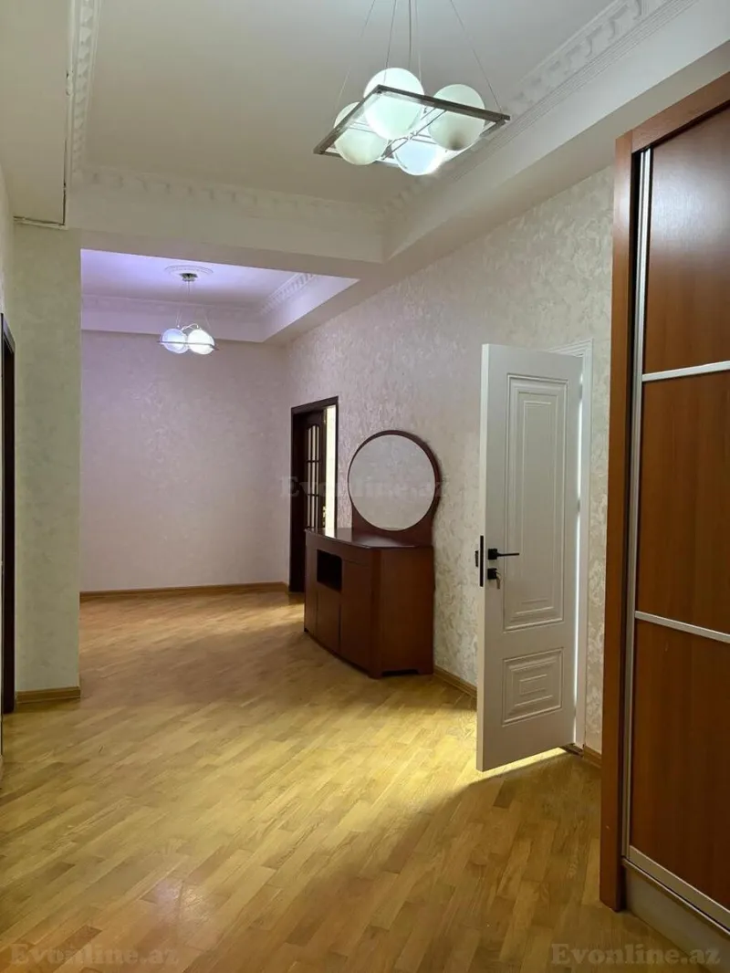 Kirayə verilir 3 otaqlı Mənzil Yeni tikili 140 m² Sahil m. - şəkil 9