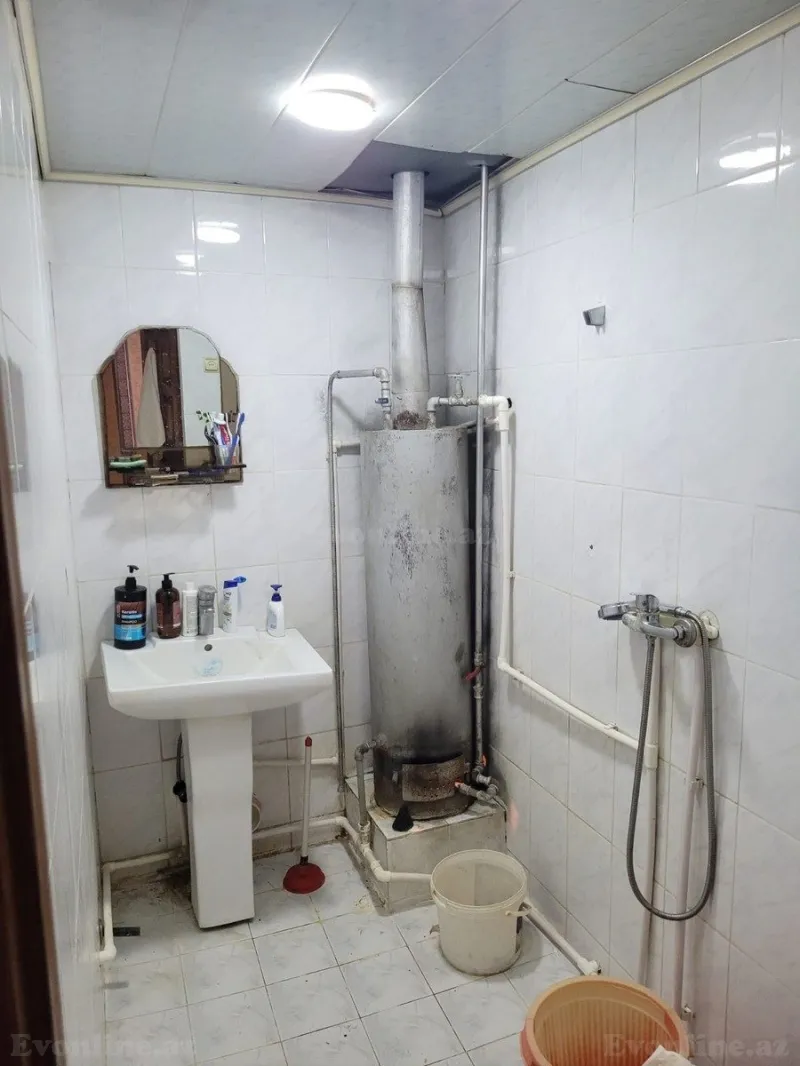 Satılır 2 otaqlı Mənzil Köhnə tikili 53 m² Suraxanı r. - şəkil 4