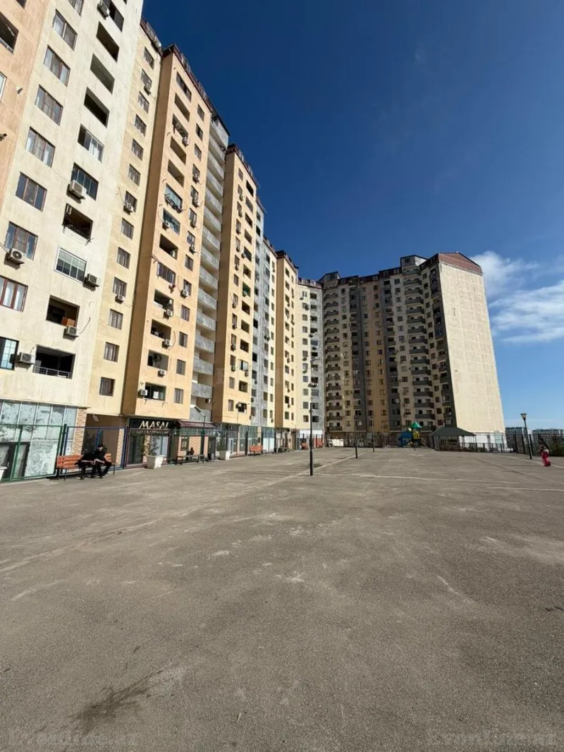 Satılır 4 otaqlı Mənzil Yeni tikili 130 m² Həzi Aslanov m.